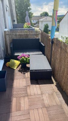 Gemütliche Kapitalanlage im Dachgeschoss eines 7 Familienhauses mit Balkon