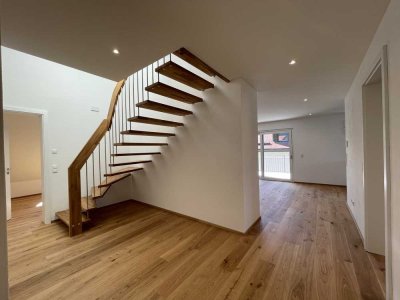 Neubau 4,5 Zimmer Maisonettewohnung im Stadtzentrum von Lindenberg