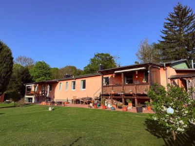 Individuell + vielseitig: Wohnhaus mit 3 WE - Zwei Bungalows - Bootshaus - Platz für Ihre Ideen...