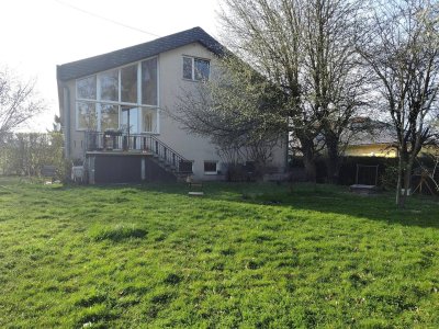 Einfamilienhaus mit Potential und großem Grundstück, provisionsfrei