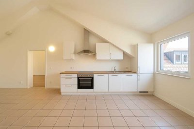 80 m² Loft-Wohnung mit Carport & Gartenanteil - Ruhige Lage mit exellenter Anbindung