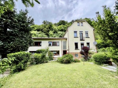 Eppstein Zentrum, Zweifamilienhaus mit Traumblick