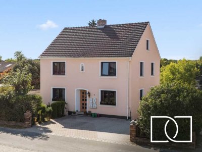 Idyllisches Reitanwesen! Zweifamilienhaus mit Nebengebäuden, Offenstall und Reitplatz