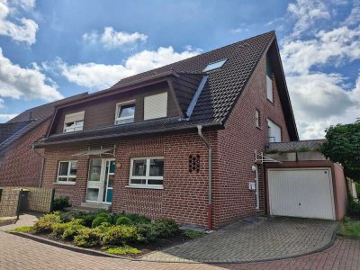 Haus in Haus Charakter! 2,5 Zimmer ETW im Erdgeschoss und Souterrain mit Garten