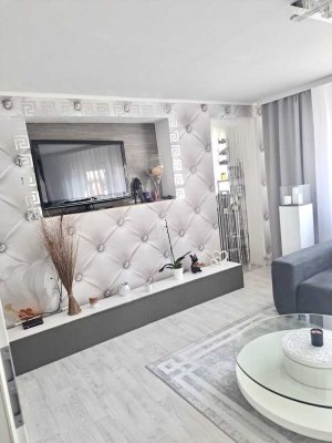 Helle 3-Zimmer-Wohnung mit Balkon im 2. OG in Dittwar