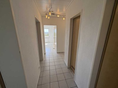 Vermietete 3-Zimmer-Wohnung mit Balkon, Sanierungspotenzial und Top-Lage in Herzogenaurach
