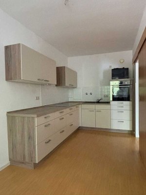 barrierearme Wohnung -für Rollstuhlfahrer geeignet- mit Einbauküche