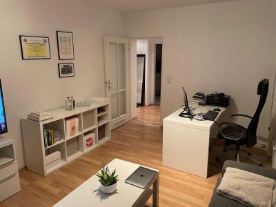 Zentrale möblierte 2-Zimmer Wohnung zur Untermiete (10-12 Monate)