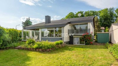 Toplage in Pirmasens: Bezugsfreies Split-Level-Haus mit zwei Einheiten und neuwertiger Einbauküche