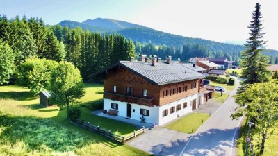 ZFH + Einliegerwohnung + idyllische Lage + eigener Wald !