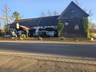 Gemütliches Restaurant mit Gästezimmern in gut frequentierter Lage von Meinerzhagen