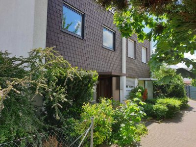 Reihenendhaus in Frankfurt am Main - Nied zu vermieten