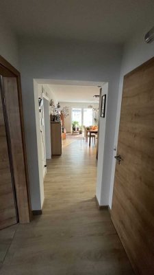 Traumhafte 4-Zimmer-Wohnung mit großer Terrasse und Blick ins Grüne