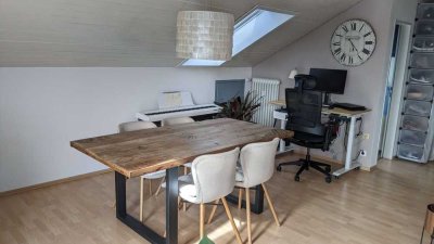 Sanierte, unvermietete Wohnung mit großem Balkon - Top Saniert
