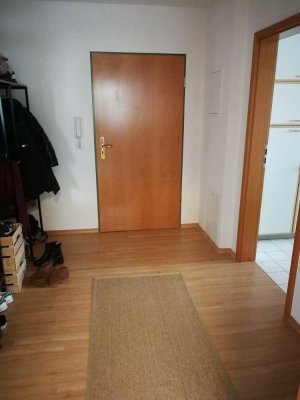Gepflegte 2-Raum-Wohnung mit EBK in Waging am See