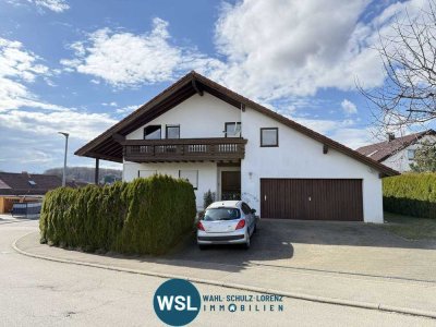 Großzügiges aufgeteiltes Mehrgenerationenhaus mit vielseitiger Nutzungsmöglichkeit in sonniger Lage