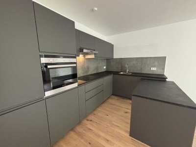 Moderne 2,5-Zimmer ETW, Erstbezug nach Sanierung, Fahrstuhl, ohne Courtage