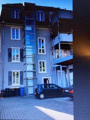 Attraktive 3,5-Zimmer Wohnung mit Balkon im 2. OG in Baden-Baden Lichtental