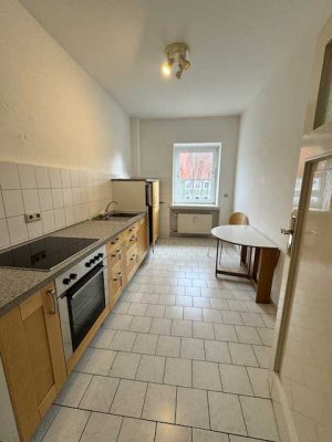 Großzügige 1 Zimmer Wohnung (auf Wunsch) möbliert!