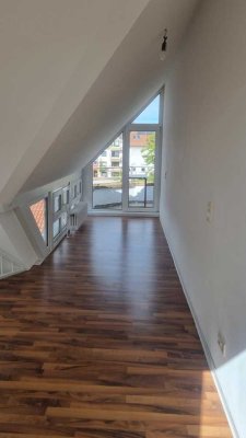 Charmante Maisonette-Wohnung mit zwei Balkonen