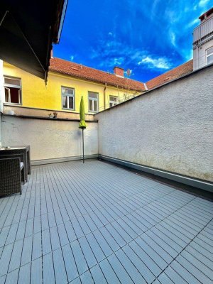 1 MONAT MIETFREI I AB SOFORT I XL-TERRASSE I TOP-KÜCHE I SEHR HELL &amp; RUHIG I BADEWANNE I WG TAUGLICH I MODERN SANIERT I LICHTDURCHFLUTET I SEHR ZENTRALE LAGE AM STADTPARK I