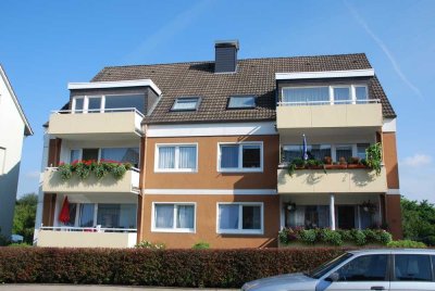 Anfragestopp! Helle 2-Zimmer-Wohnung mit Balkon in zentraler und ruhiger Lage - WBS-Pflicht!