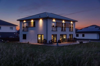 Besichtigung Samstag 24. und Sonntag 25. Mai von 10 bis 16 Uhr Villa Frei ab 1. Juni