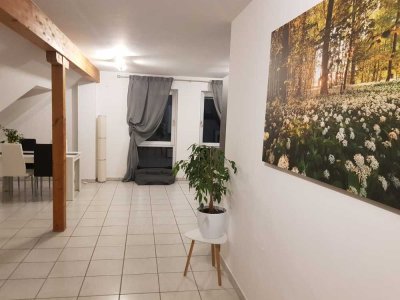 Lichtdurchflutete 2,5 Zimmer Maisonettew. Mit Ebk in Gerolsheim