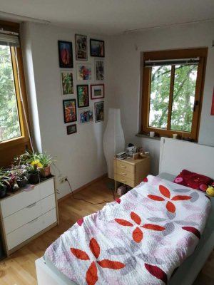 1-Zimmer-Wohnung mit zwei Balkonen und EBK in Bayreuth