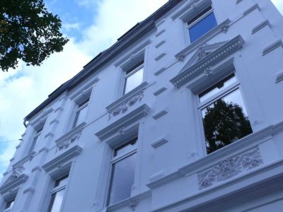 Exklusive, Bezugsfertige, 4ZKDBBalkon, 100 m², Einbauküche, Garten