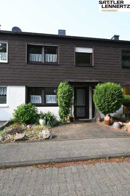 SCHWALMTAL-WALDNIEL: Reihenhaus mit Potenzial in ruhiger Ortsrandlage!