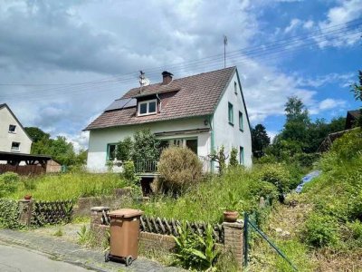 Freistehendes Wohnhaus mit Potenzial