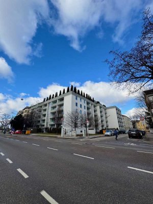 **BEETHOVENVIERTEL** Gepflegte 1- ZKB-Wohnung mit Süd-Loggia in TOP Lage