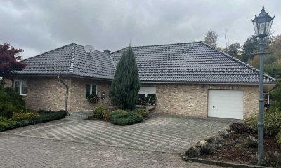 komfortables, barrierefreies Wohnen im großzügig geschnittetem Bungalow in naturnaher Lage