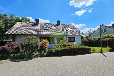 Traumlage trifft Gestaltungsspielraum – Freistehendes Einfamilienhaus mit Platz für Neues!