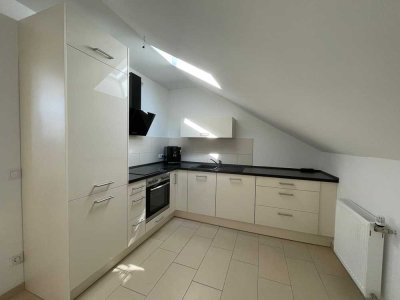 Freundliche und sanierte 3-Raum-DG-Wohnung in Osnabrück
