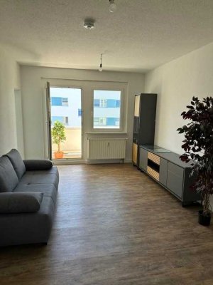 SÜßE 2 RAUM-WOHNUNG ZUM VERLIEBEN MIT BALKON