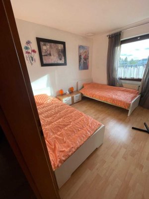 Möblierte 3-Zi.-Wohnung mit Balkon im 3. OG in Germering- flexibel auf Zeit/befristet zu vermieten