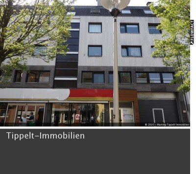 Schönes, frisch renoviertes Apartment mit großem Balkon und neuem Bad.