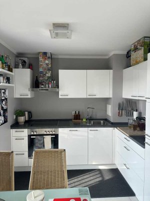 Schöne 2-Zi.-Wohnung mit top Lage & Möbelübernahme ab Okt.