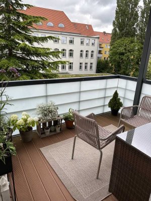 Helle und modernisierte  2-Zimmer Wohnung (75,75m²) im 4. OG mit Balkon in der Oststadt