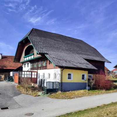 Renovierungsbedürftiges Bauernhaus nähe Mattsee