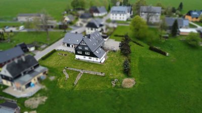 2010 neu gebautes, tolles Mehrfamilienhaus in Deutschneudorf inkl. historischem Kutscherhaus!