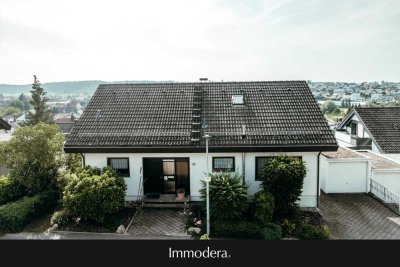 Weitblick inklusive: Freistehendes Einfamilienhaus mit Einliegerwohnung