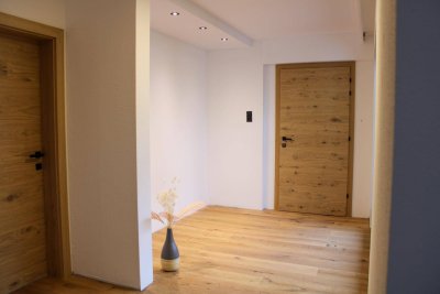 Exklusives Wohnen am Inn – Lichtdurchflutete, hochwertig sanierte 3-Zimmer-Wohnung in Brixlegg (Provisionsfrei)