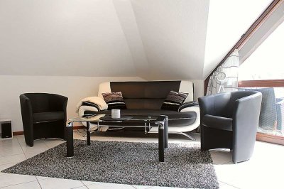 Stilvolle 2-Zimmer-Wohnung mit Balkon in Stromberg Schindeldorf