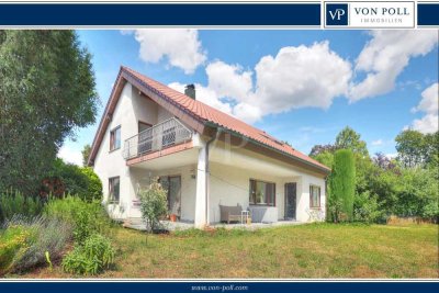 Großzügiges Einfamilienhaus mit
Einliegerwohnung in bester Lage – viel Platz und viel Grün