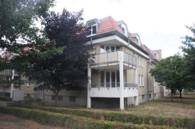 *** gemütliche, helle 3 Zimmerwohnung, Hochparterre mit Balkon in schöner Lage ***