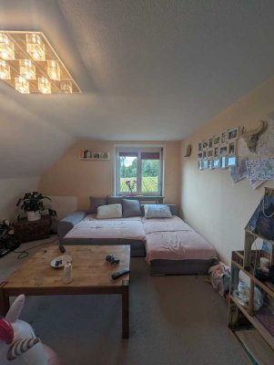 Wunderschöne Dachgeschosswohnung mit Balkon und Blick auf Berge und See