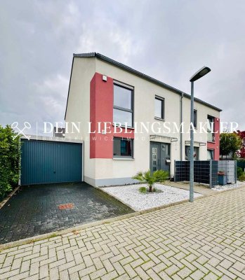 MODERNE DOPPELHAUSHÄLFTE IN IDYLLISCHER LAGE VON MG-HARDT!